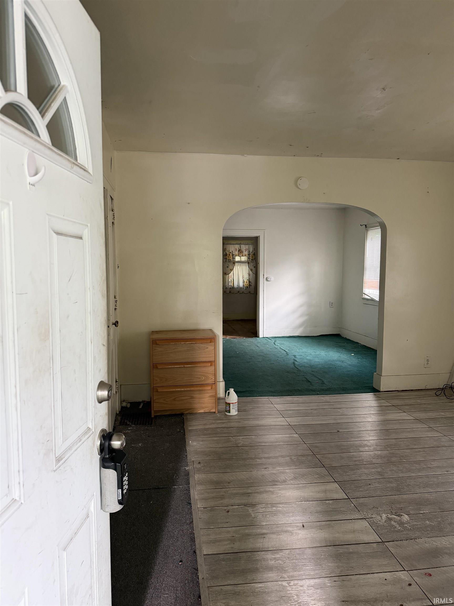 909 Huey Street South Bend IN 46628