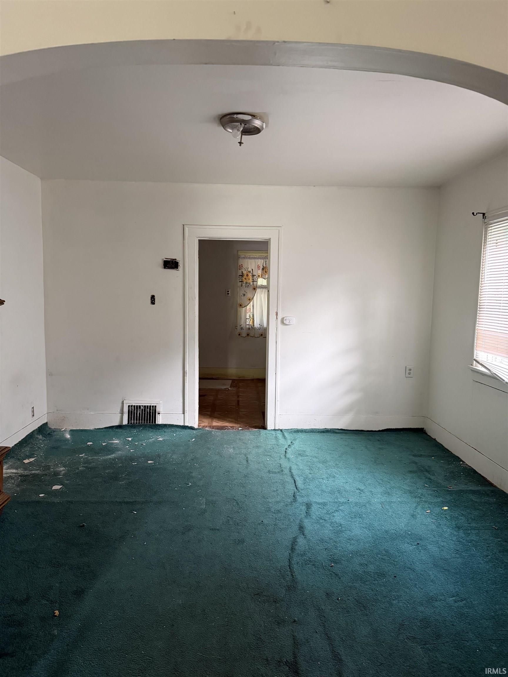 909 Huey Street South Bend IN 46628