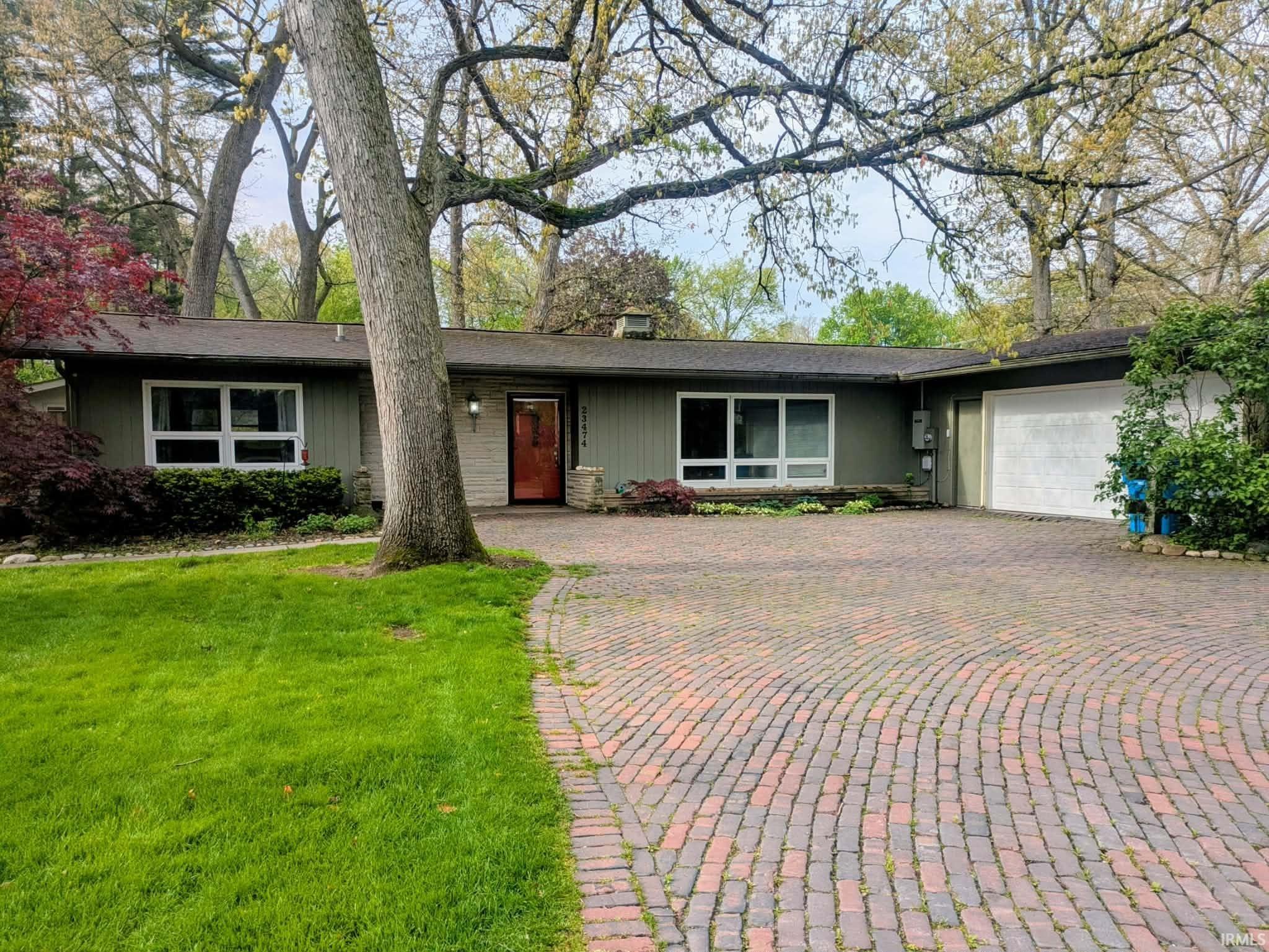 23474 Forest Lane Elkhart IN 46516