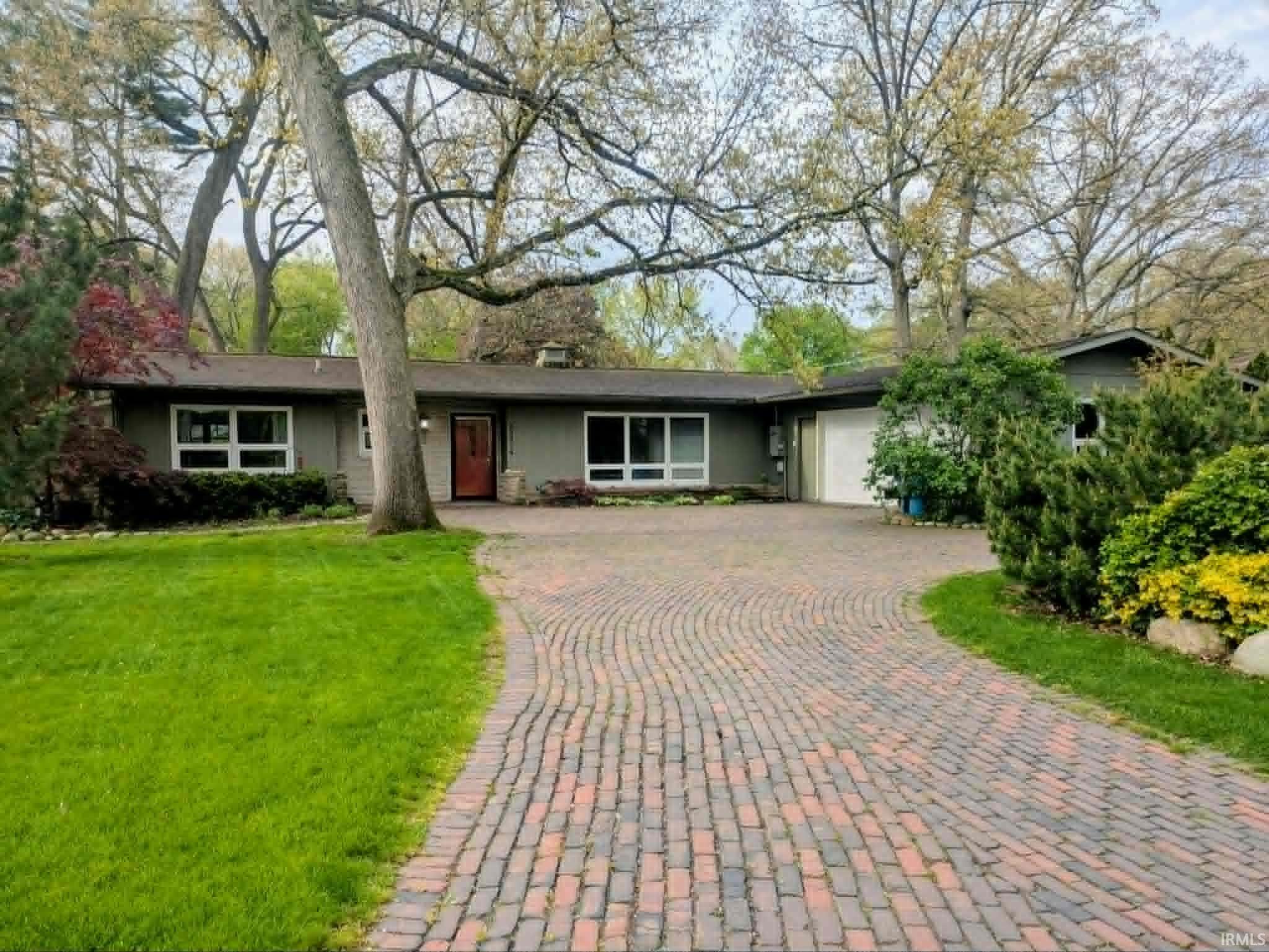 23474 Forest Lane Elkhart IN 46516