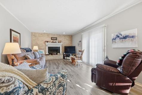 8504 Wilderness Road Muncie IN 47303