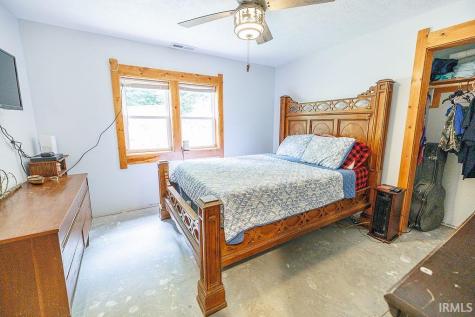 1405 Lakeside Drive Spencer IN 47460
