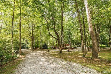 1405 Lakeside Drive Spencer IN 47460