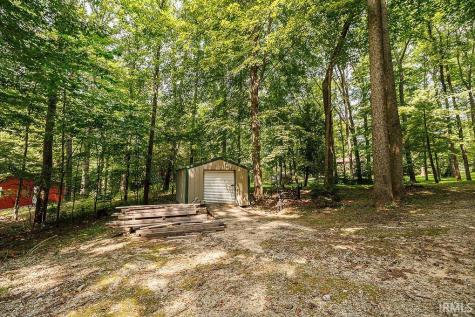 1405 Lakeside Drive Spencer IN 47460