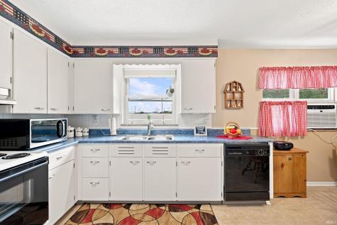 3311 N Lanewood Drive Muncie IN 47304