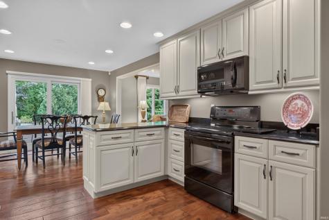 1131 Brandon Way Fort Wayne IN 46845