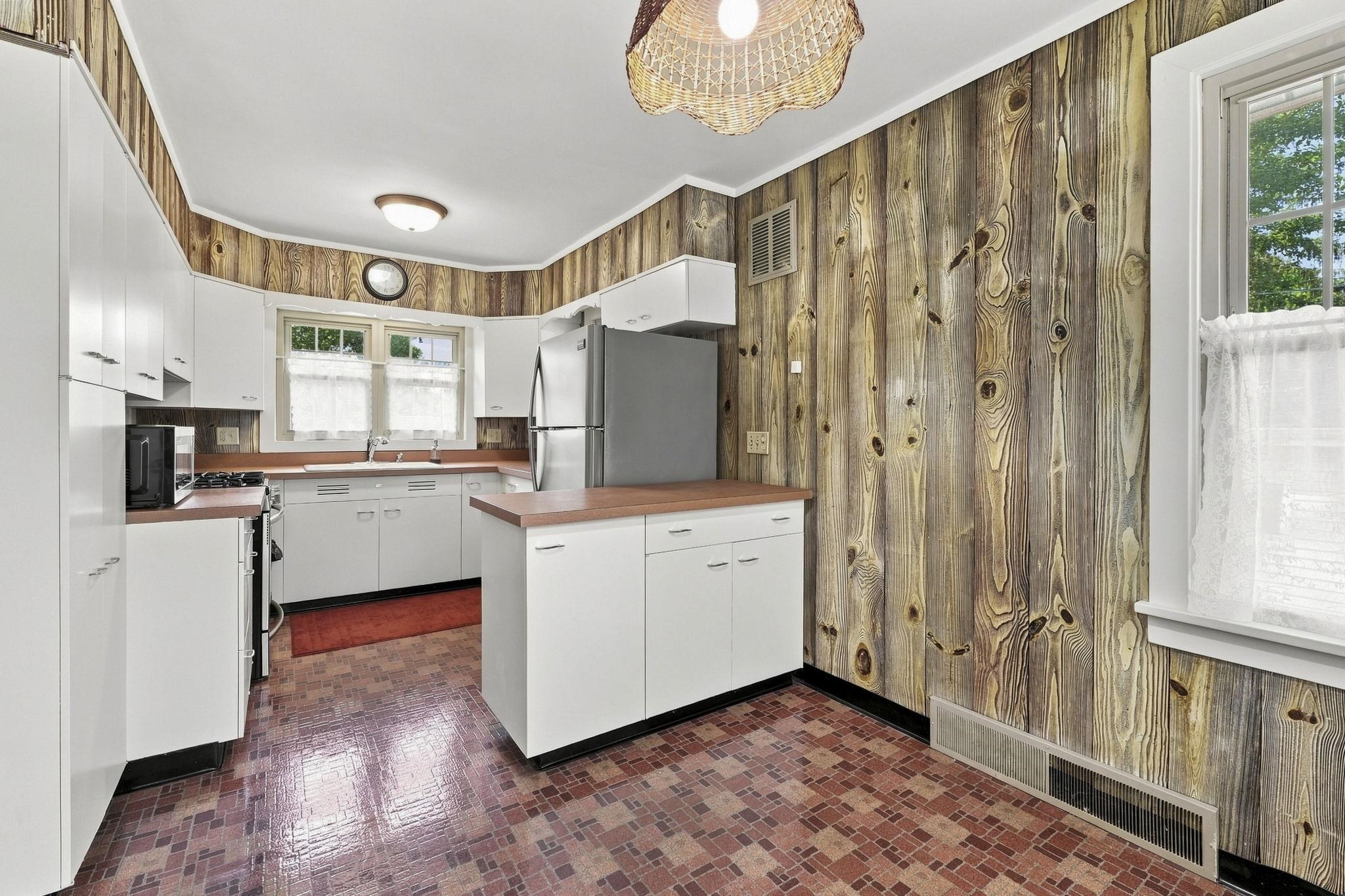801 S 34th Street South Bend IN 46615
