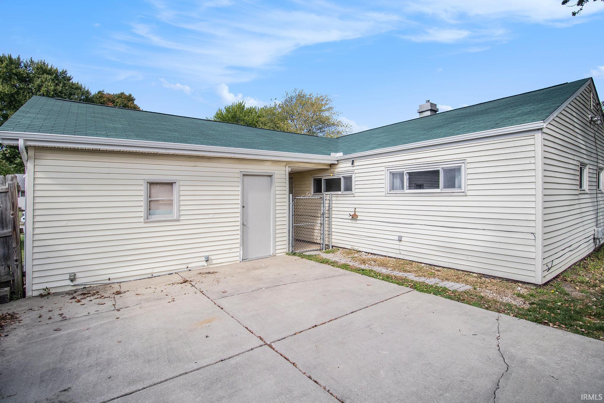 4108 Woodvale Drive South Bend IN 46614