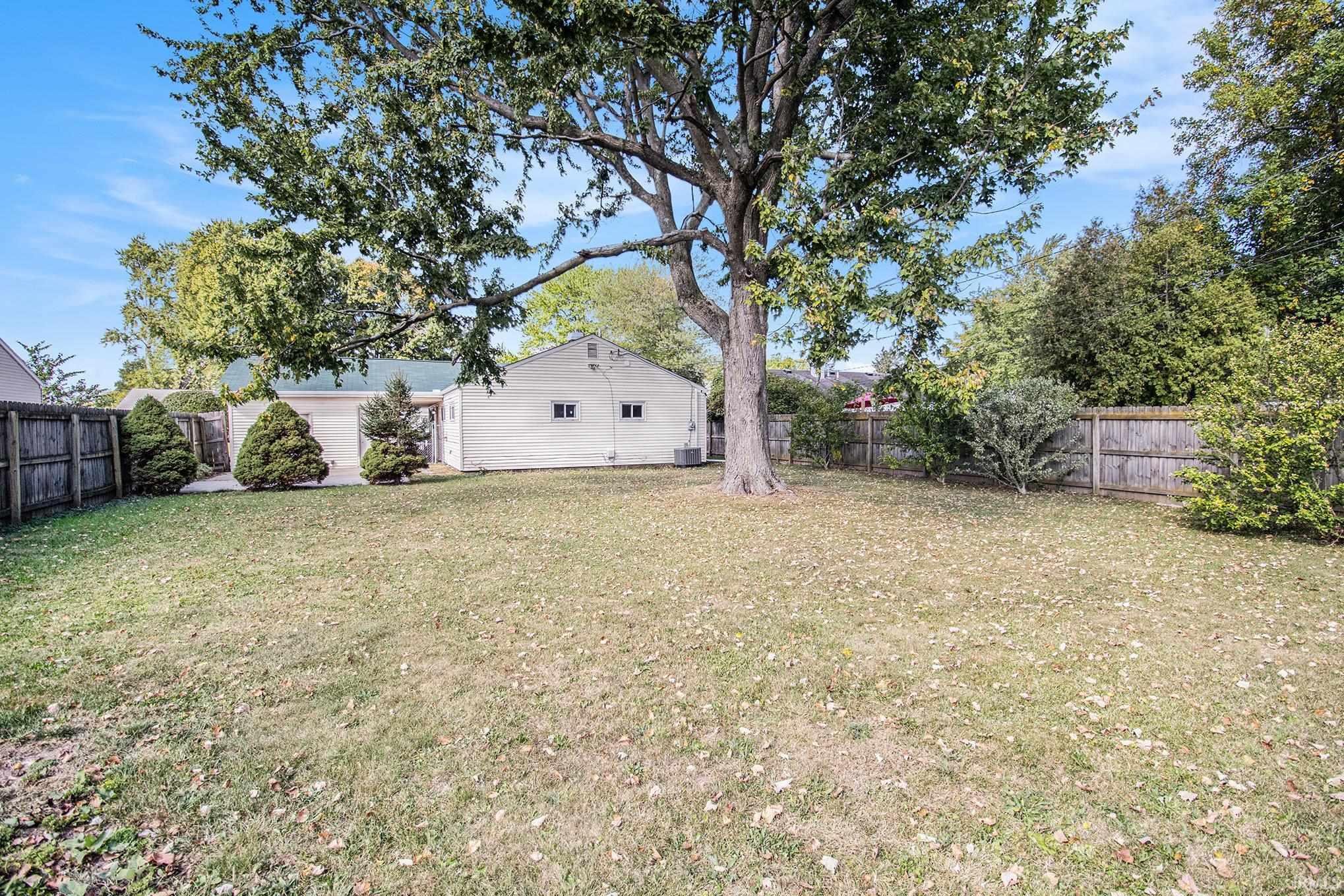 4108 Woodvale Drive South Bend IN 46614
