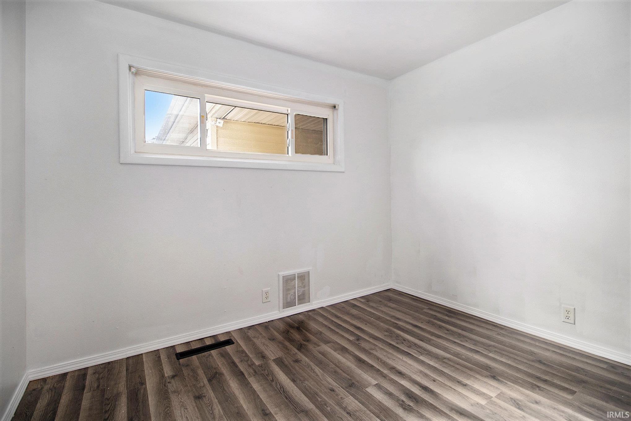 4108 Woodvale Drive South Bend IN 46614