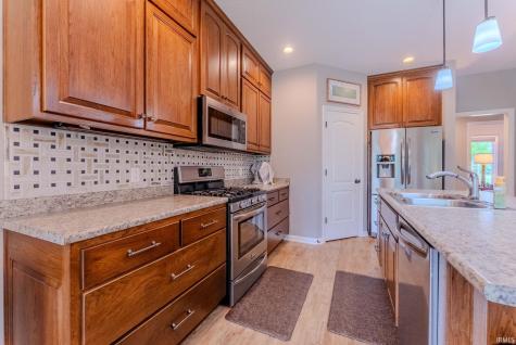 200 W Winterhaven Drive Warren IN 46792