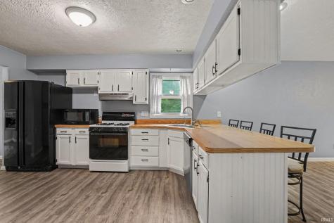 441 N Oakland Avenue Mishawaka IN 46544