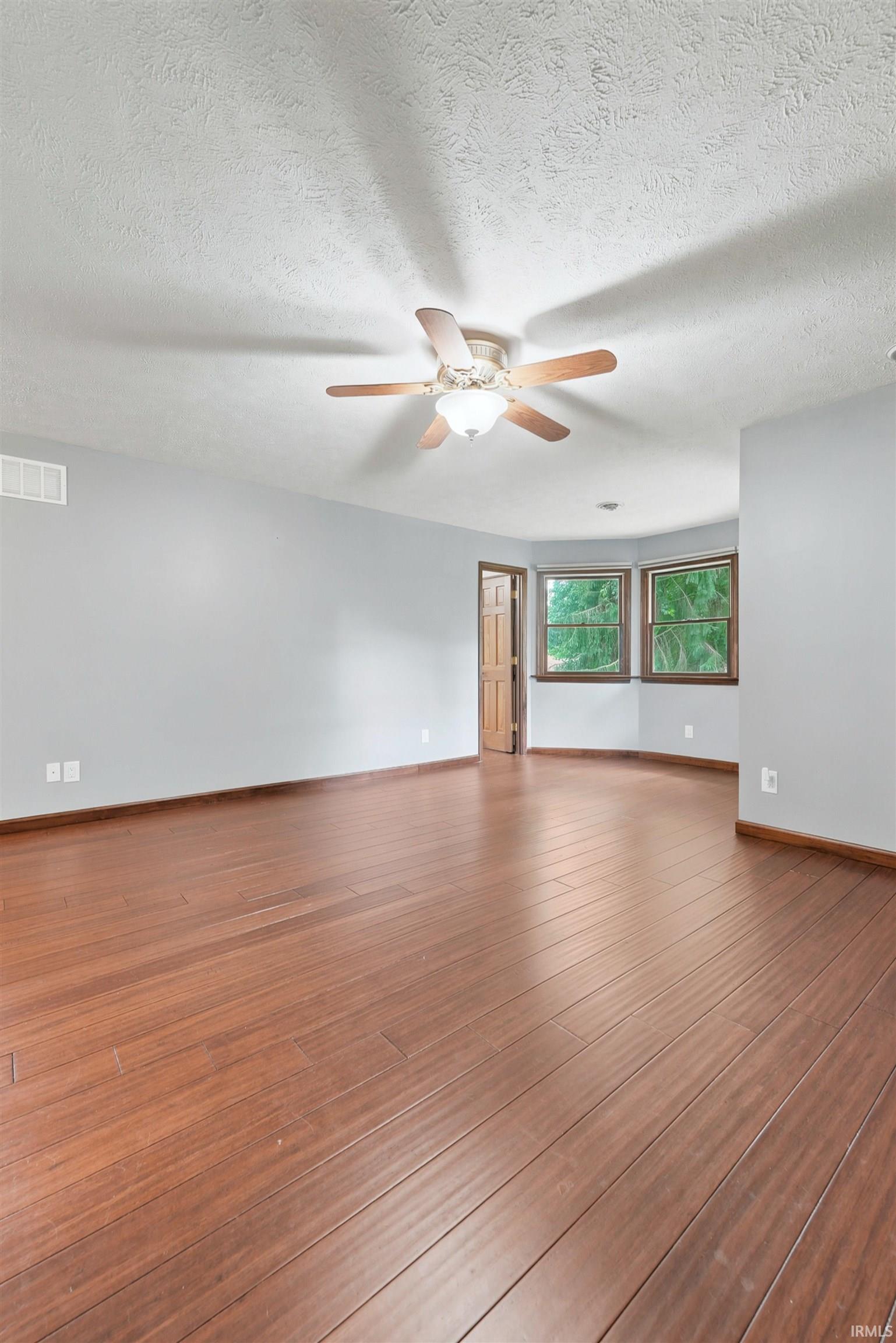 2344 S Old Ditch Road Warsaw IN 46580