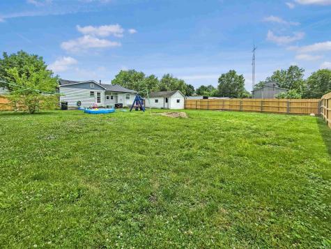 160 SW 5th Street Linton IN 47441