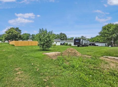 160 SW 5th Street Linton IN 47441