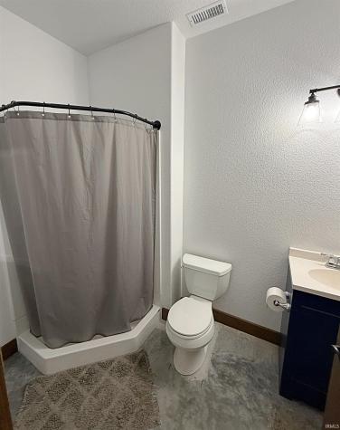 3 Persimmon Lane Loogootee IN 47553