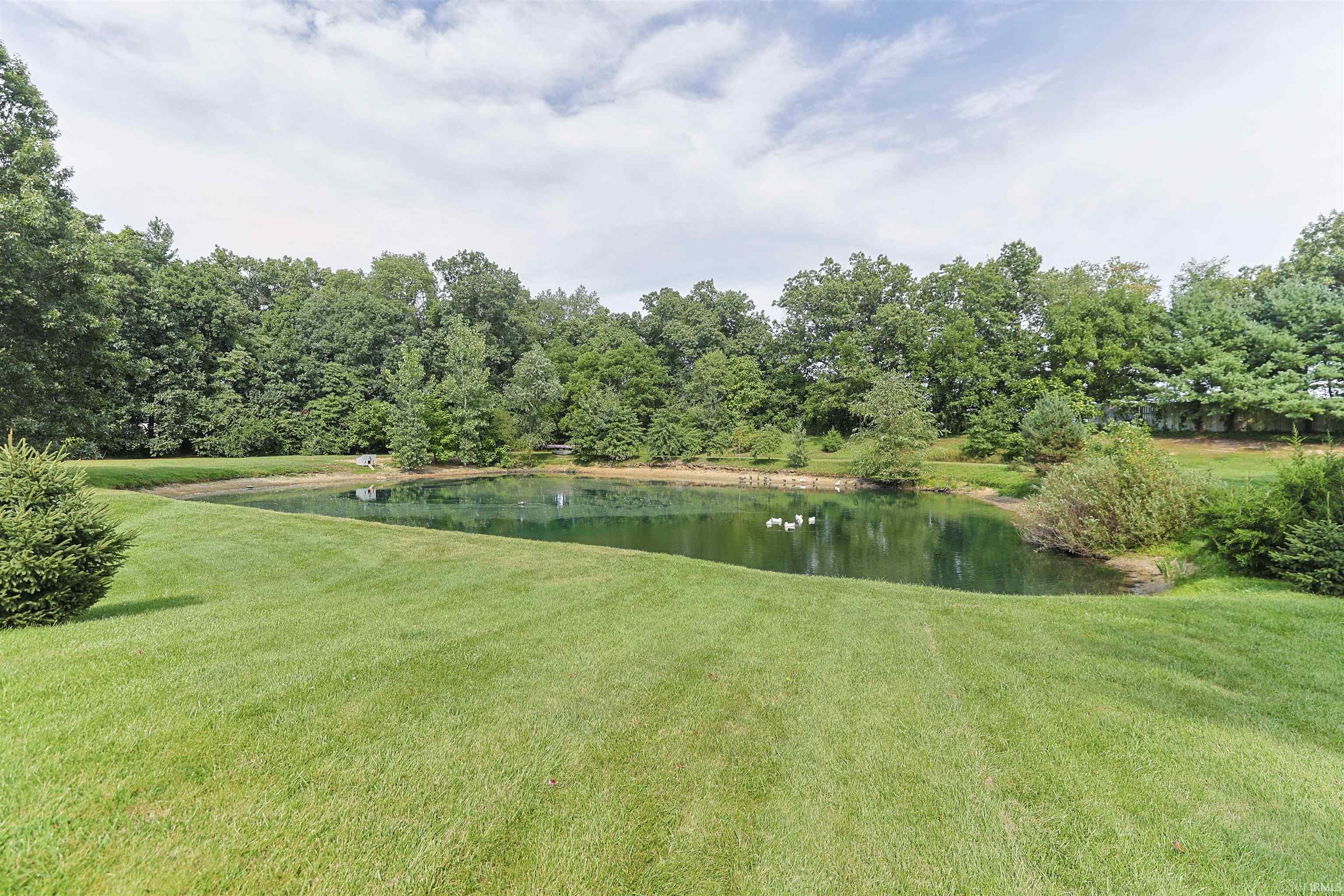 29553 Lakefield Court Elkhart IN 46514