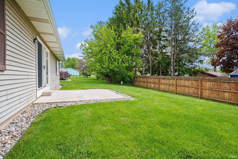 1960 Greenock Drive South Bend IN 46614
