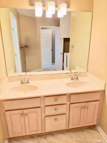 313 N Talamore Avenue Yorktown IN 47396