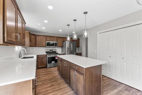 1248 Seddlemeyer Avenue Fort Wayne IN 46816