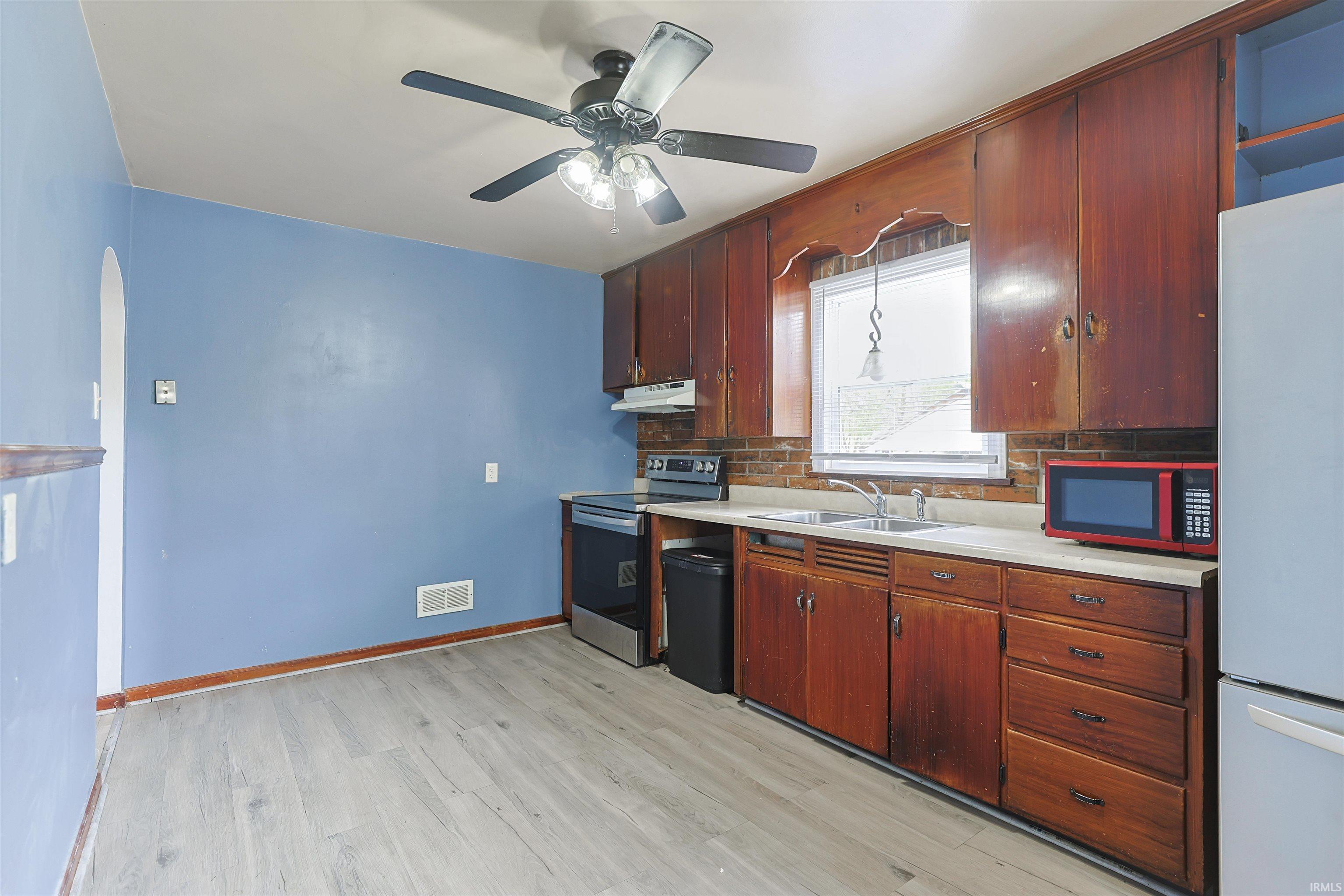 1850 Johnson Street South Bend IN 46628