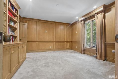 648 S Woodscrest Drive Bloomington IN 47401