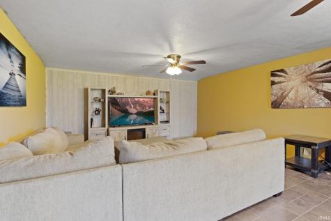 115 N Holland Street Muncie IN 47303