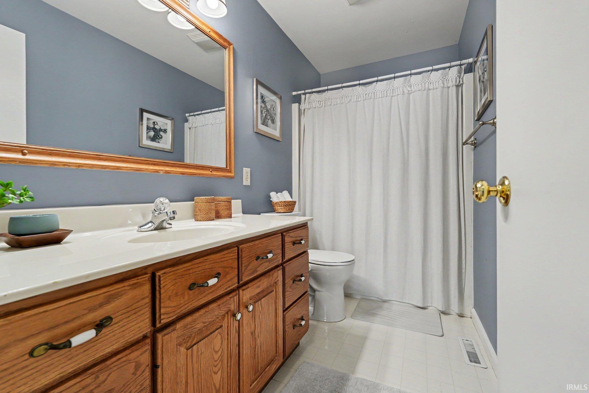 12340 County Road 4 Middlebury IN 46540