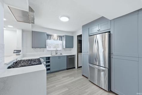 6609 Salge Drive Fort Wayne IN 46835