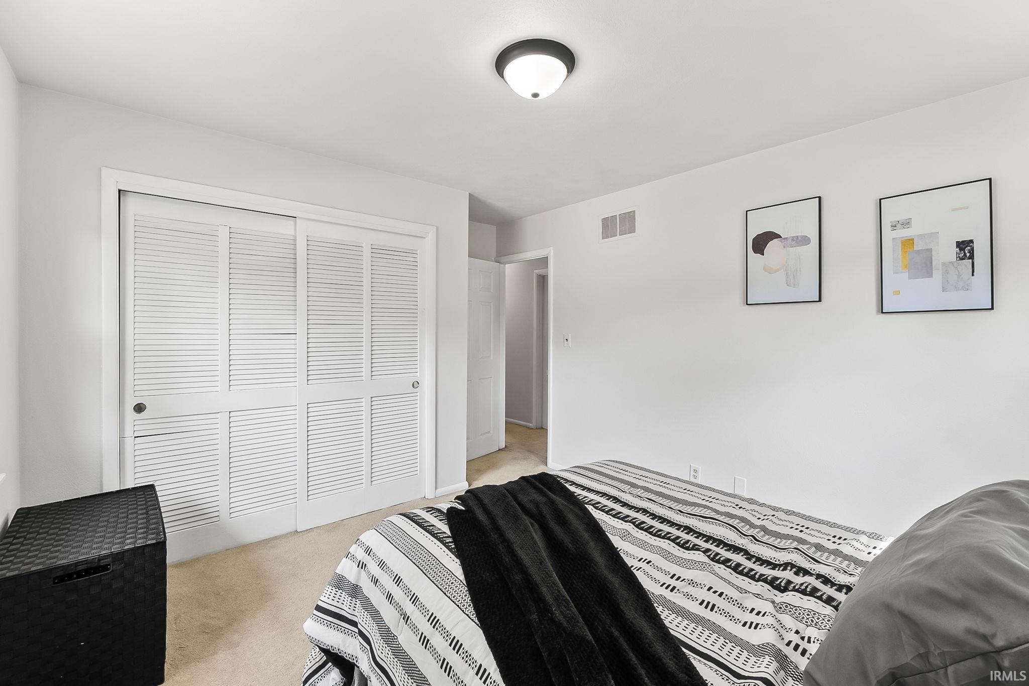 25787 Meadow Oak Lane Elkhart IN 46514