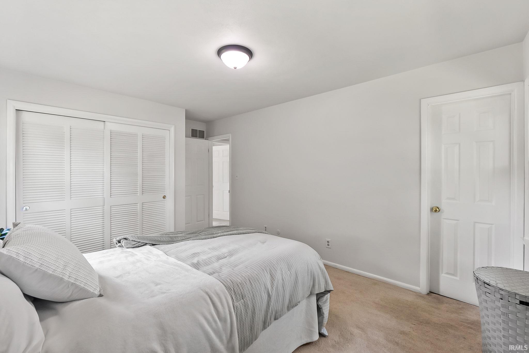 25787 Meadow Oak Lane Elkhart IN 46514