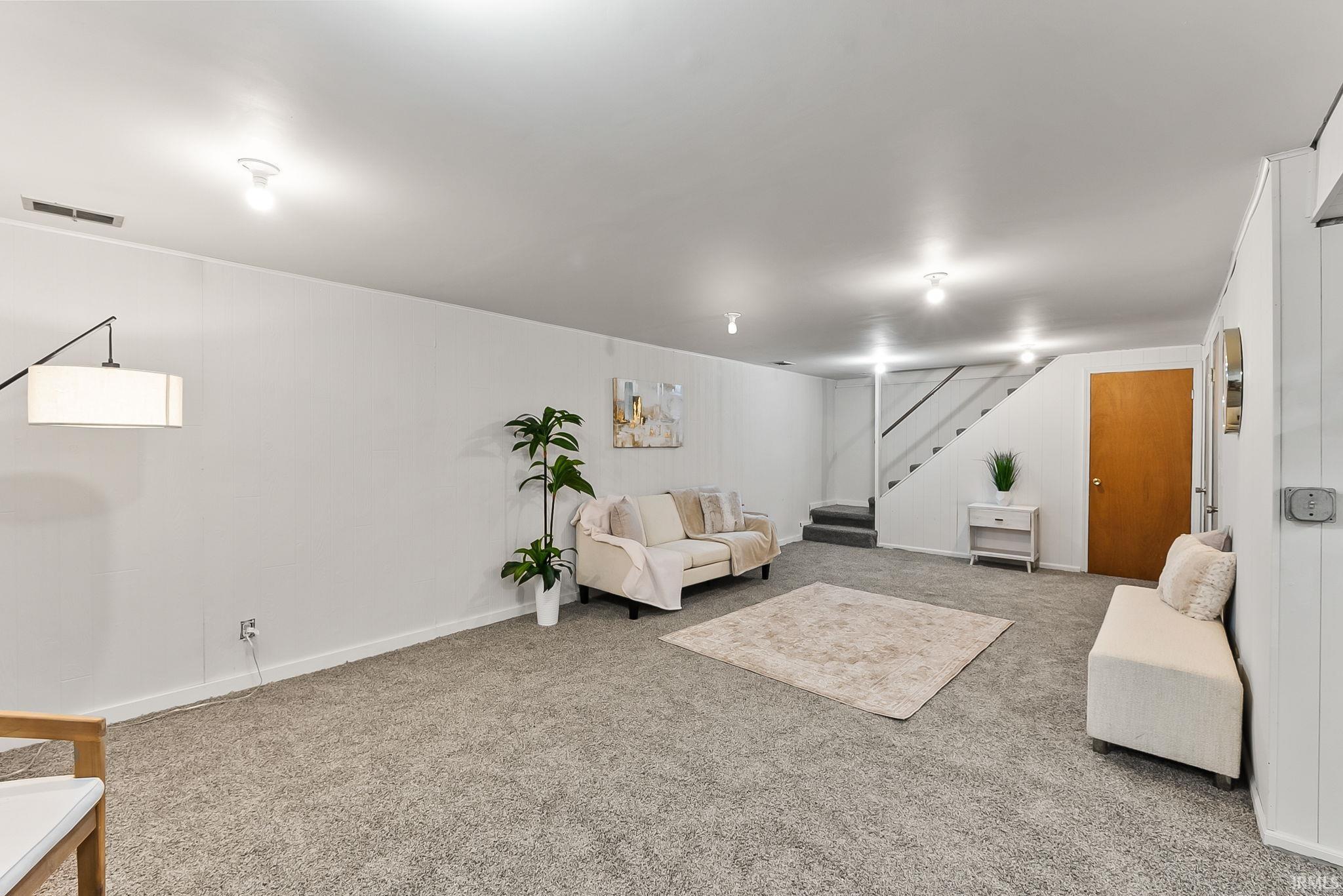 25787 Meadow Oak Lane Elkhart IN 46514