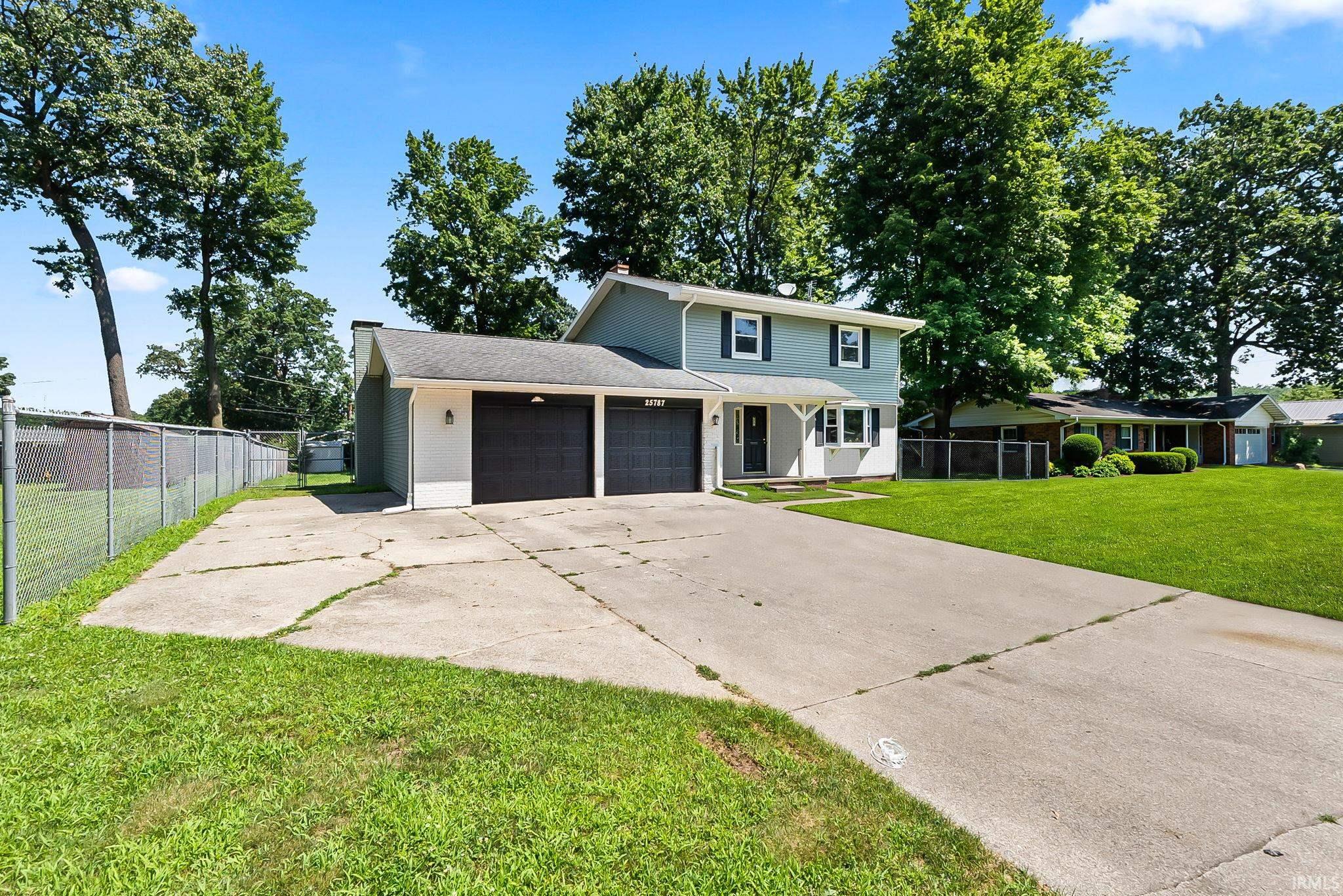 25787 Meadow Oak Lane Elkhart IN 46514