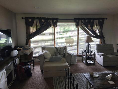 27 N Scatterfield Road Anderson IN 46012