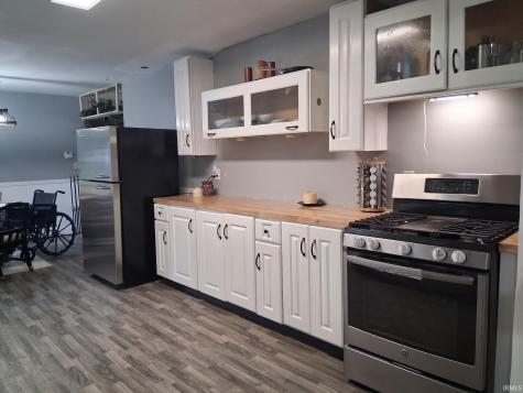 27 N Scatterfield Road Anderson IN 46012