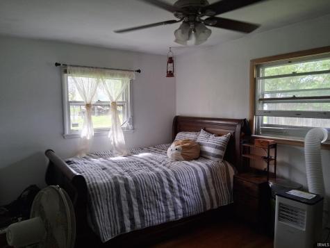 27 N Scatterfield Road Anderson IN 46012
