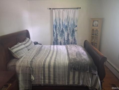 27 N Scatterfield Road Anderson IN 46012