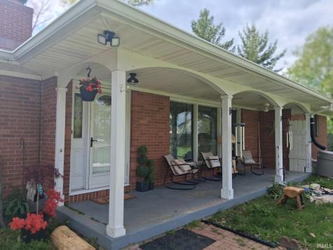 27 N Scatterfield Road Anderson IN 46012