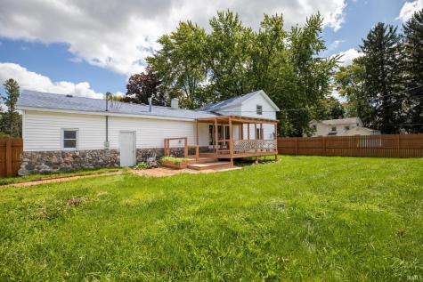 107 E Sunset Drive Bourbon IN 46504