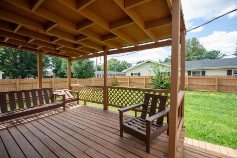 107 E Sunset Drive Bourbon IN 46504