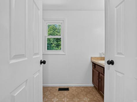 4923 Blum Drive Fort Wayne IN 46835