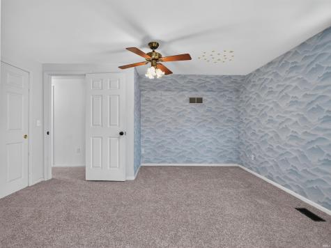 4923 Blum Drive Fort Wayne IN 46835