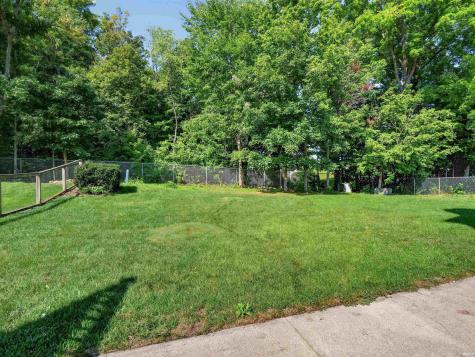 4923 Blum Drive Fort Wayne IN 46835