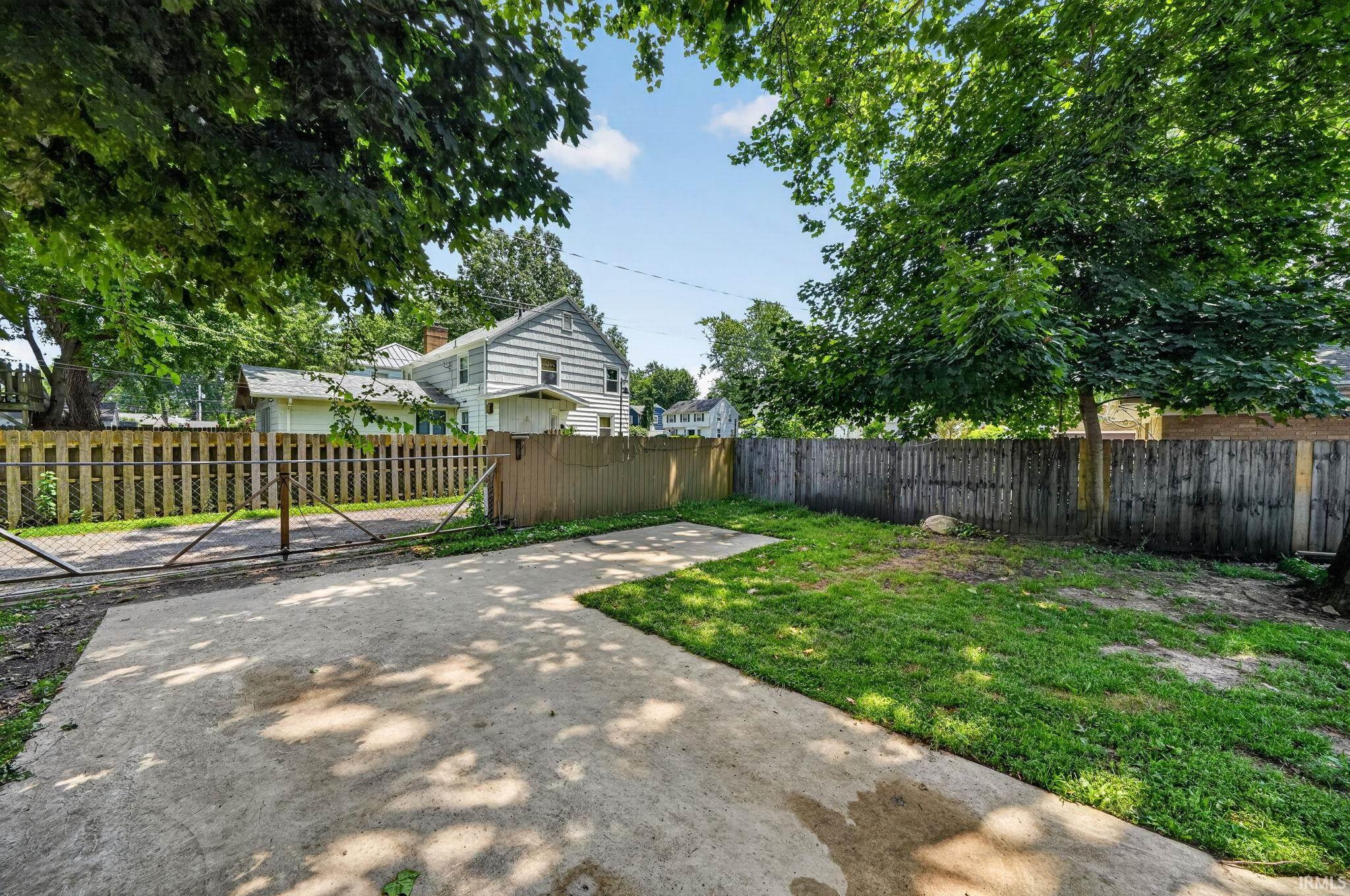 3118 S Michigan Street South Bend IN 46614