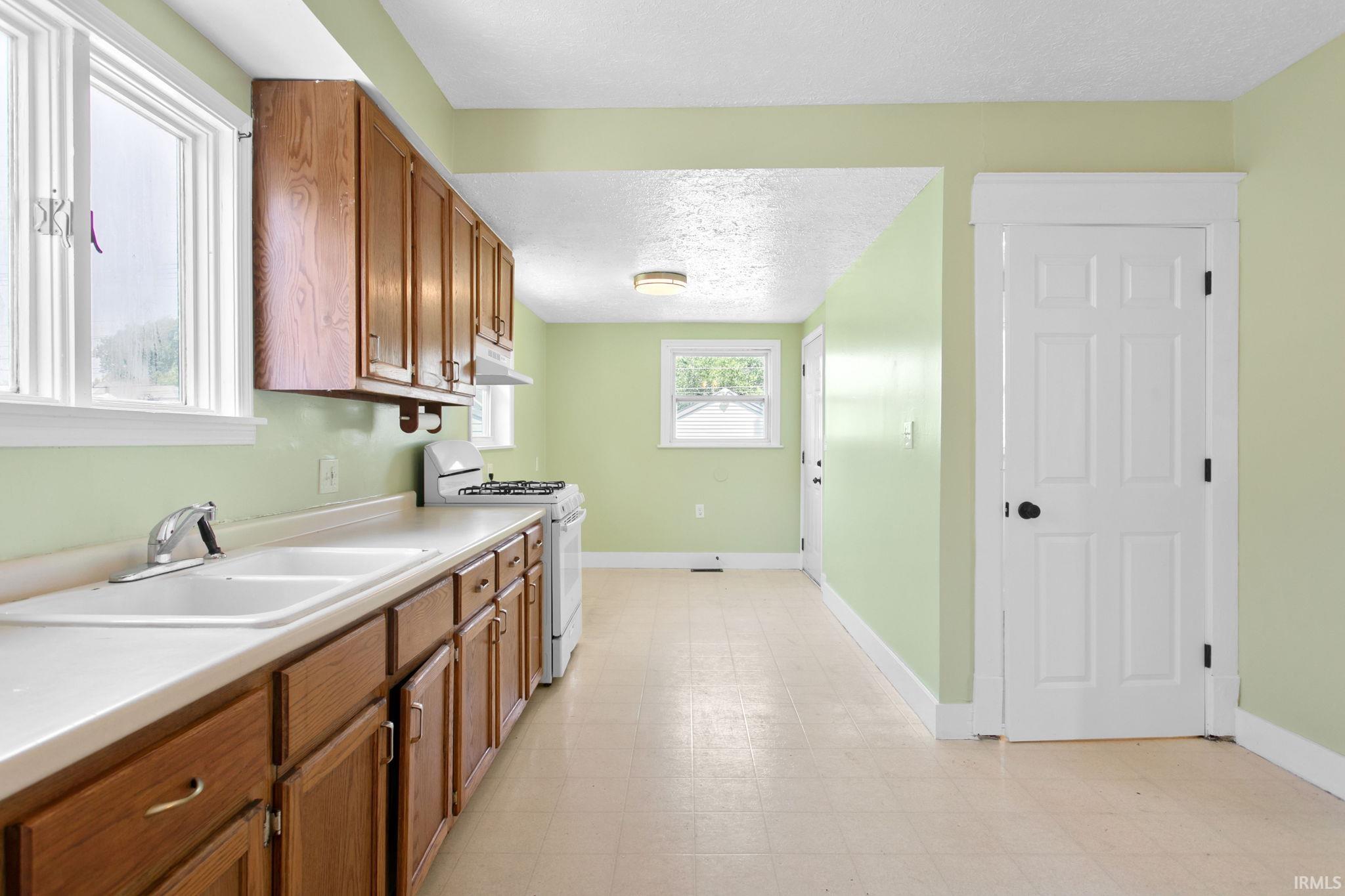314 E 13th Street Mishawaka IN 46544