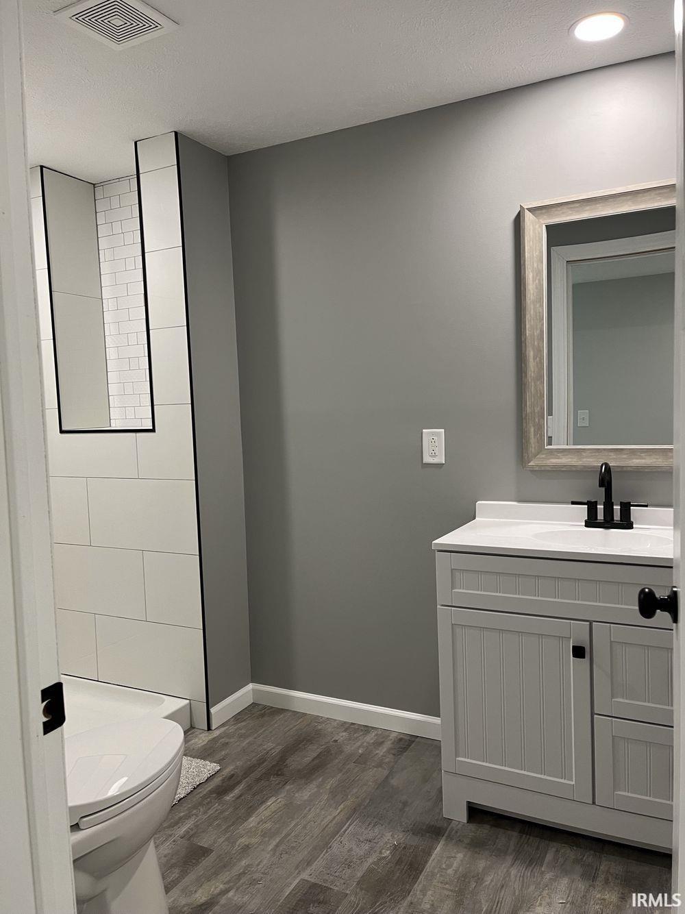 24785 N. Shore Drive Elkhart IN 46514