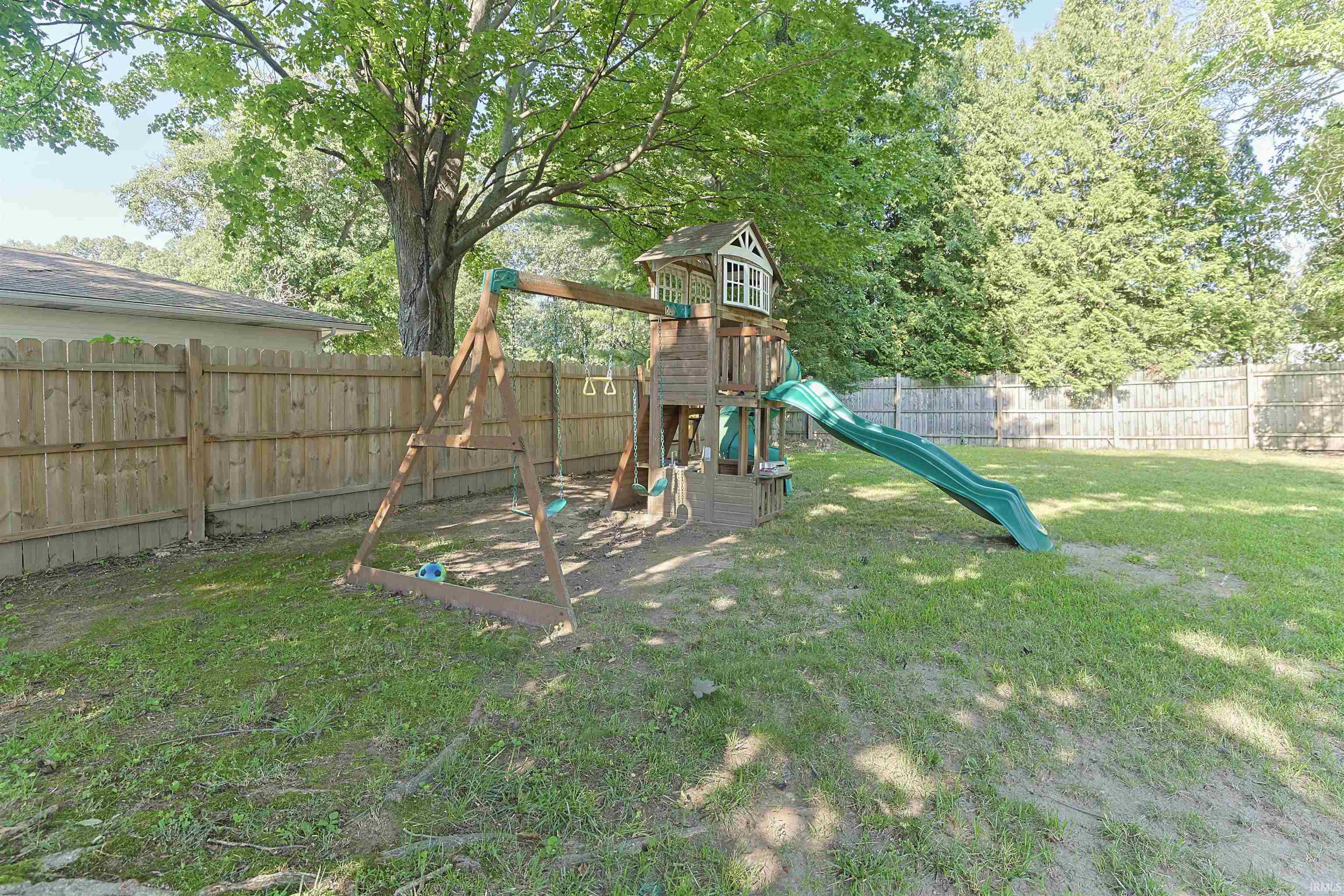 17305 Fergus Drive South Bend IN 46635