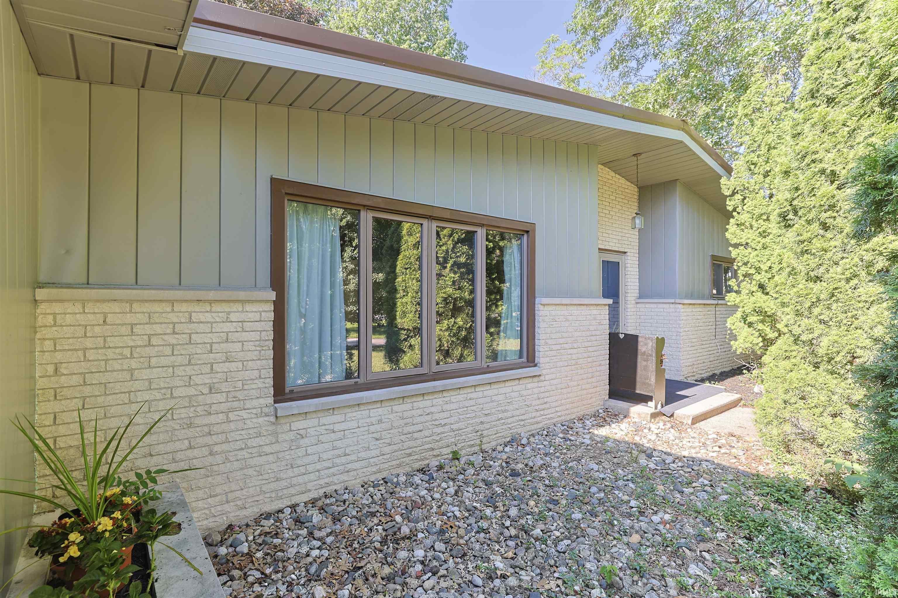 17305 Fergus Drive South Bend IN 46635