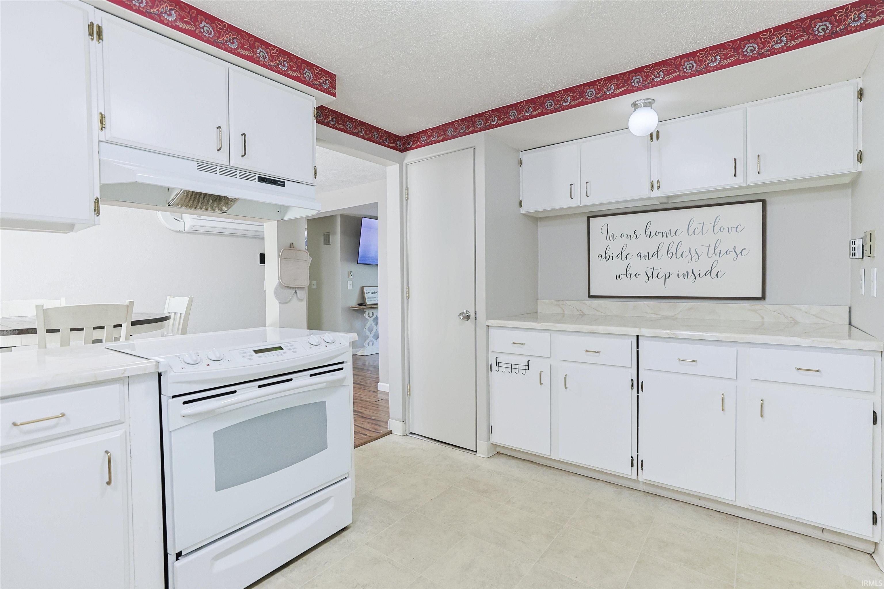 17305 Fergus Drive South Bend IN 46635