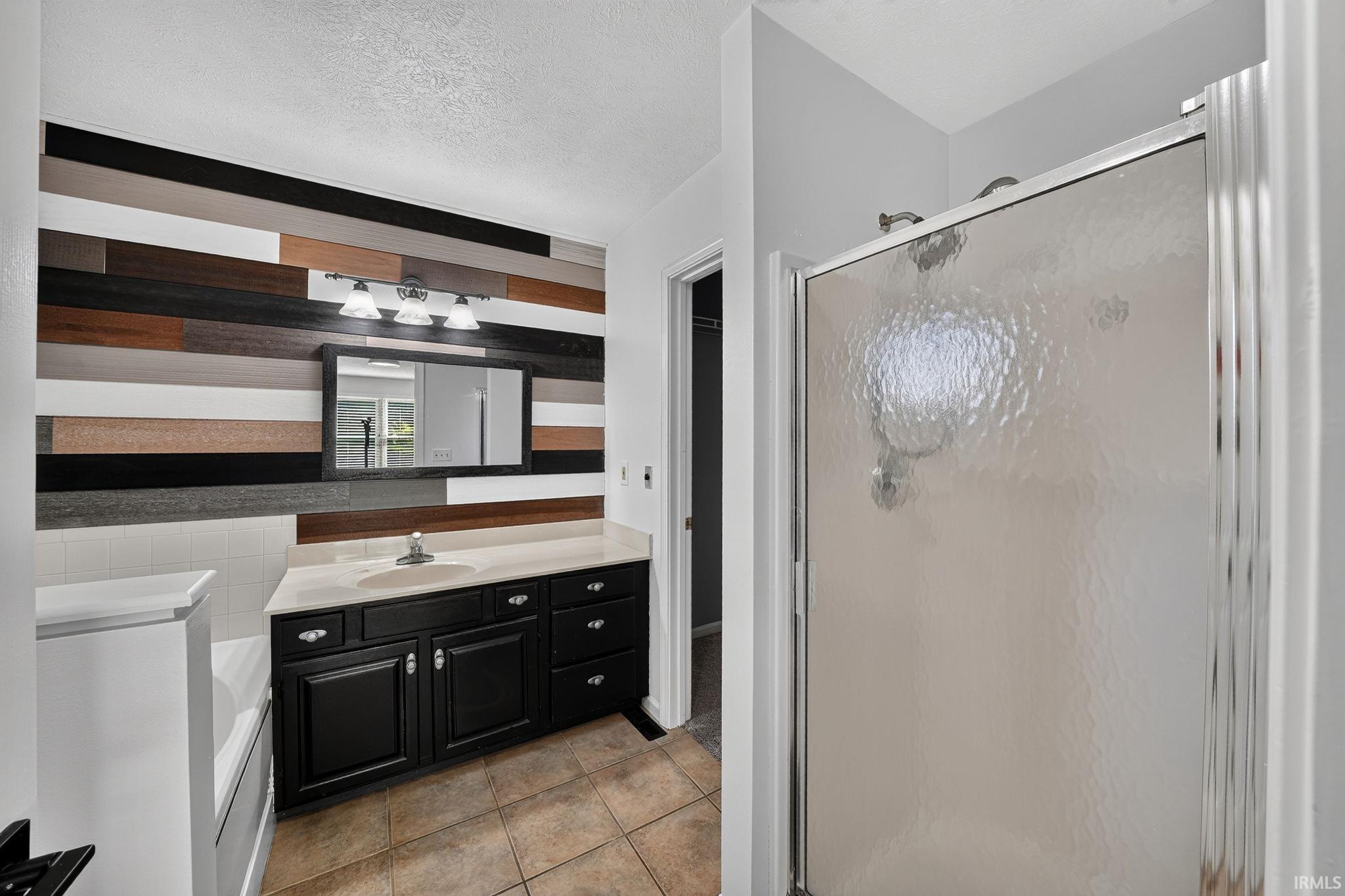 51679 Stoneham Way Granger IN 46530
